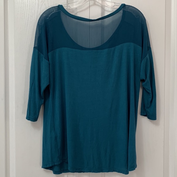 Smart Set dressy top- Teal colour. - Picture 7 of 9